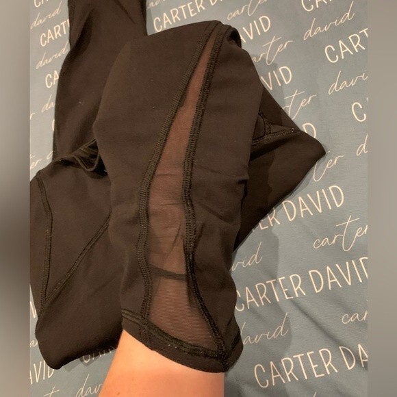 Lululemon Train Times Crop (17") size 2 black full on luxtreme for training - Picture 2 of 5